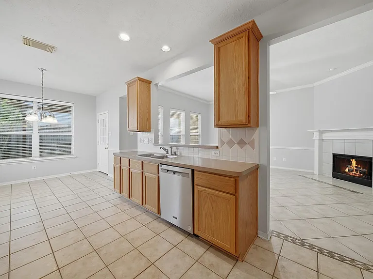 1631 Crescent Shores Ln — Photo 21
