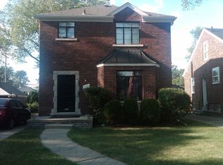 1704 Hampton Rd, Grosse Pointe Woods, MI 48236