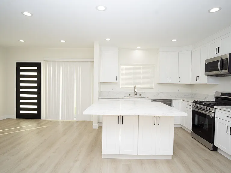 8197 Andora Dr — Photo 4
