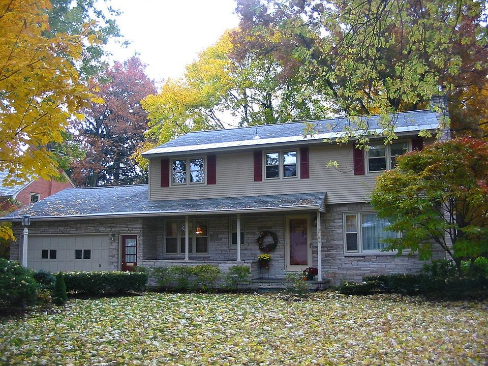 Old Niskayuna Colonial