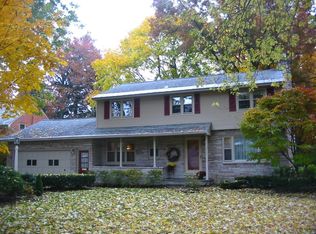 2104 Niskayuna Dr, Niskayuna, NY 12309