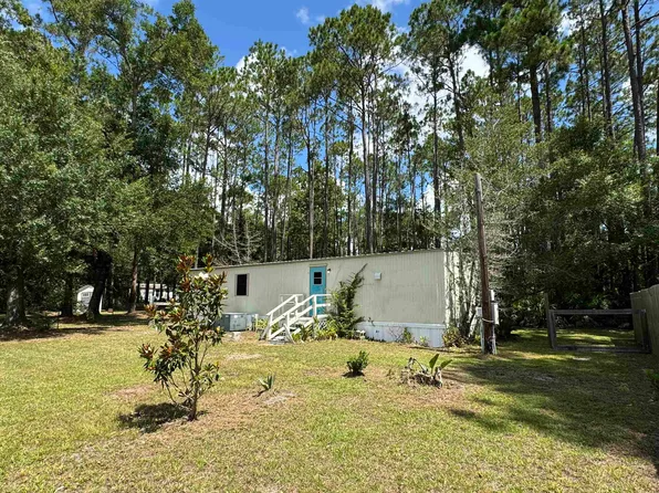 74 Clermont Ave, Sopchoppy, FL 32358