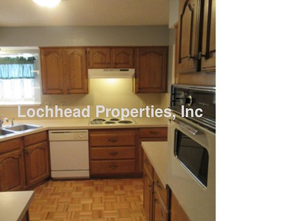 4th image of 2927 Manchester Dr