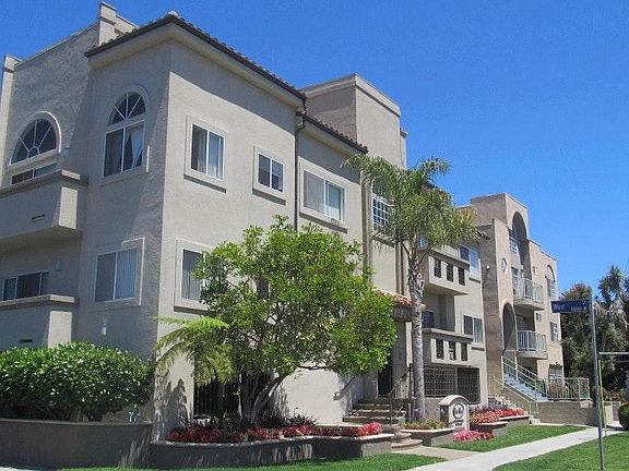 2nd image of 5200 Inglewood Blvd APT 102