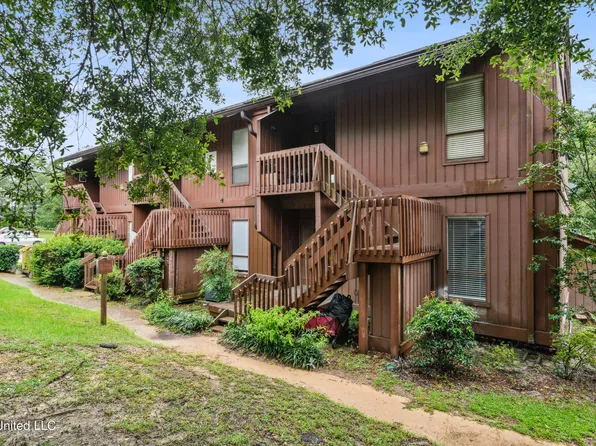 133 Lakeside Villa Blvd #F, Diamondhead, MS 39525