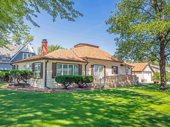 508 W 5th St, Minden, NE 68959