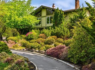 2212 108th Ave NE, Bellevue, WA 98004