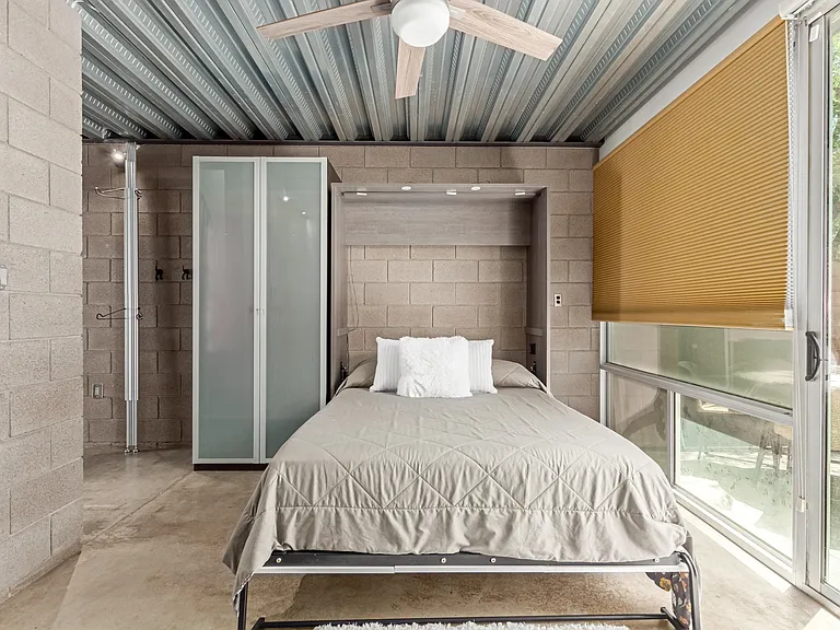 727 E Portland St #3 — Photo 10