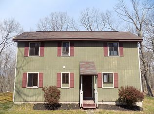 745 Alpine Dr, East Stroudsburg, PA 18302