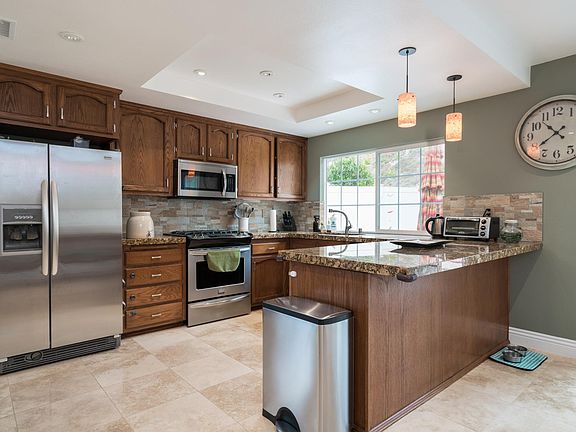 3rd image of 11274 Red Cedar Dr