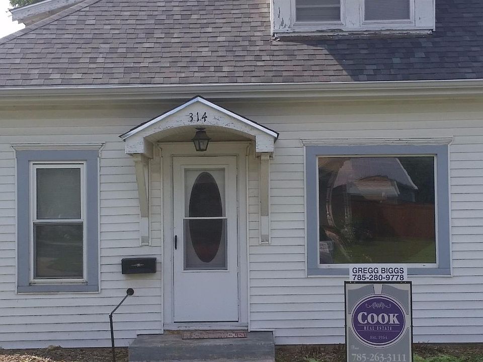 1st image of 314 NE 10th St