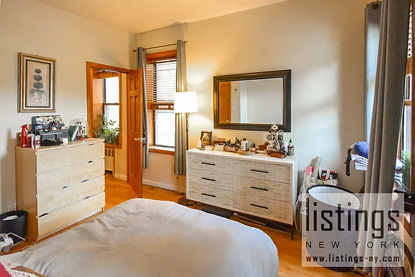 Rented by Listings Realty, LLC | media 15