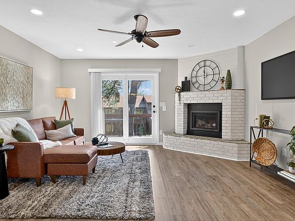3rd image of 4829 Mountain Springs Ct