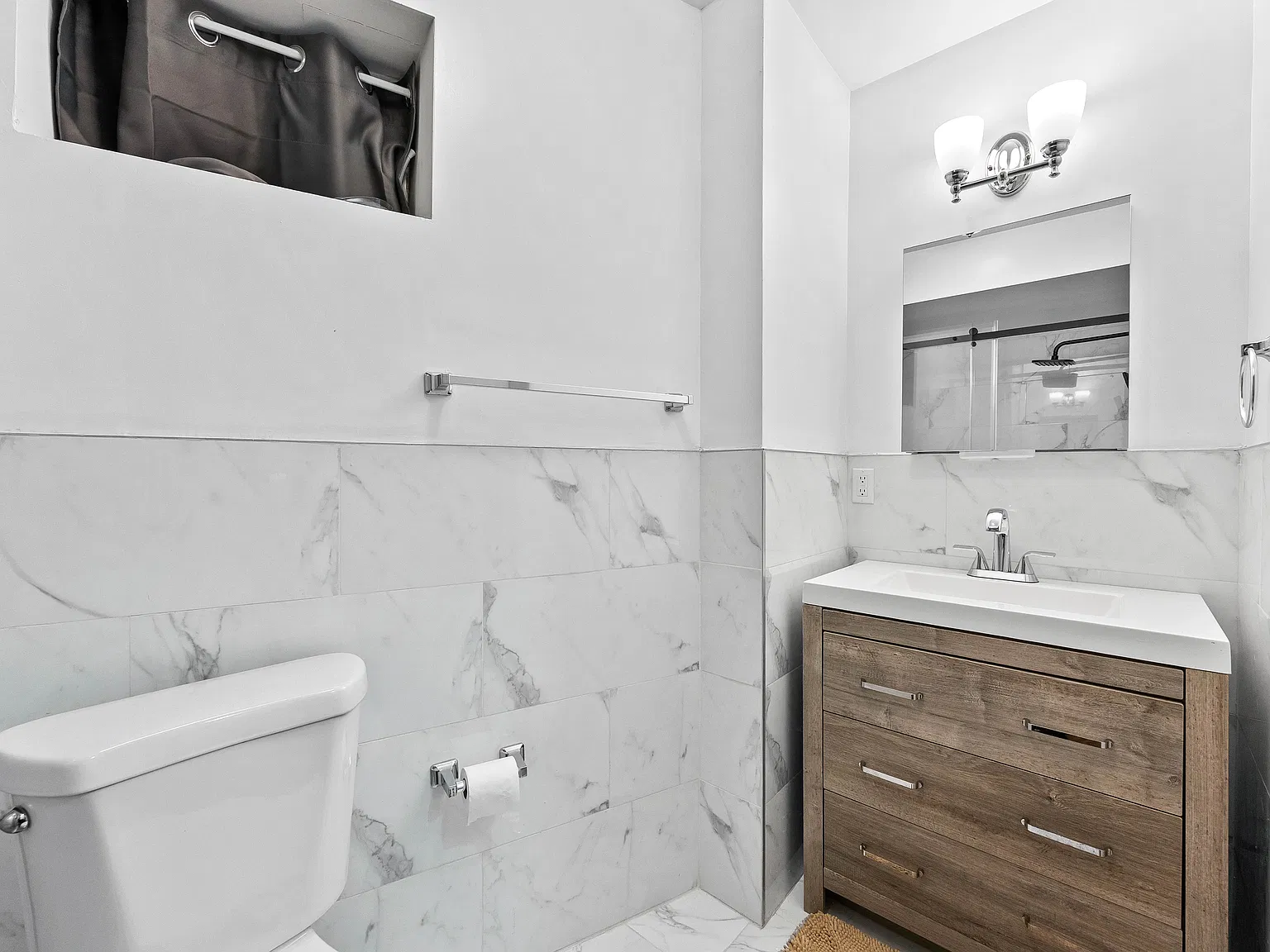 3 bed, $3,200 — Photo 2