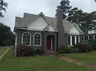 820 N 10th St, Opelika, AL 36801