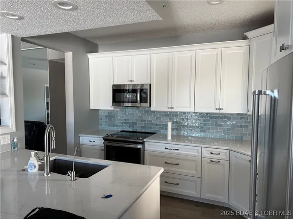 22 Summer Place Ct Unit 2A, Camdenton, MO 65020