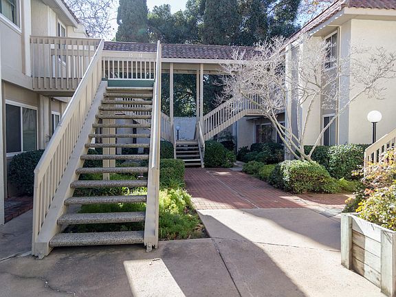 5th image of 425 W Padre St APT E13