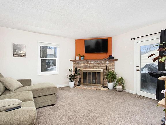 3rd image of 1334 W 37th St