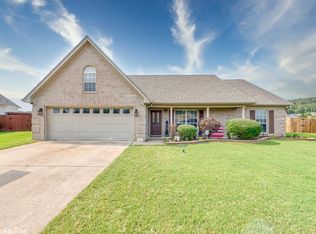 16 Village Creek Dr, Cabot, AR 72023