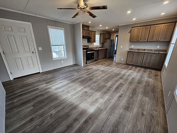 3rd image of 2918 E Anita Dr