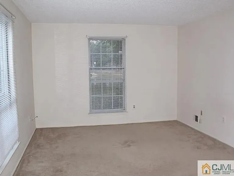 344 Wimbeldon Ct #344 — Photo 3