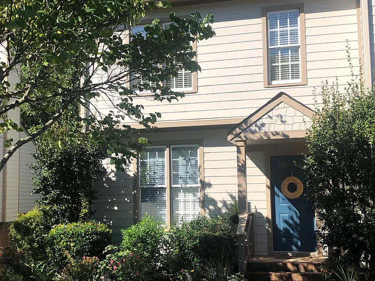 221 Windbyrne Dr — Photo 7