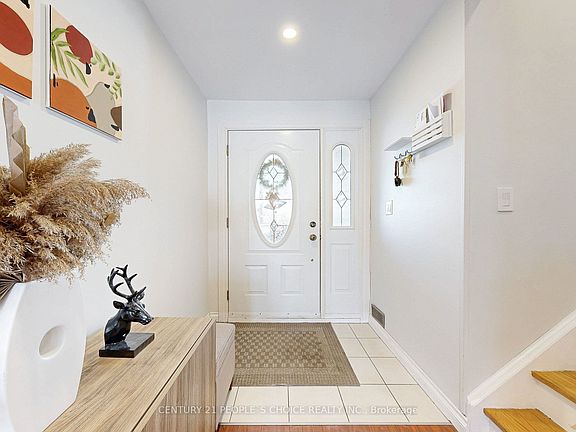 5th image of 20 Inadale Ct