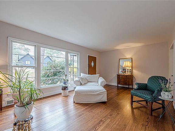 5th image of 4300 Rickenbacker Way NE