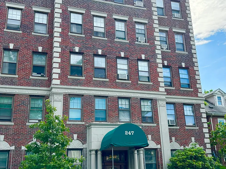 247 Chestnut Hill Ave #42 — Photo 10
