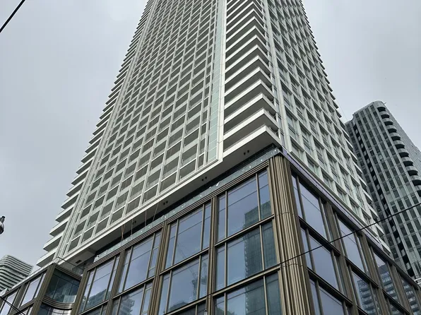 88 Queen St E #2906, Toronto, ON M5C 0B6