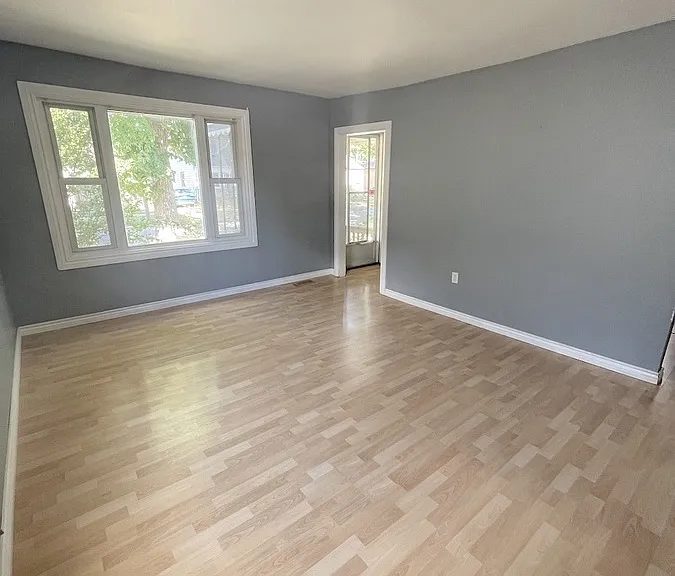 1411 Labadie Rd — Photo 2