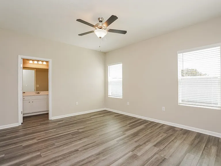 843 Kings Pine Ct — Photo 10