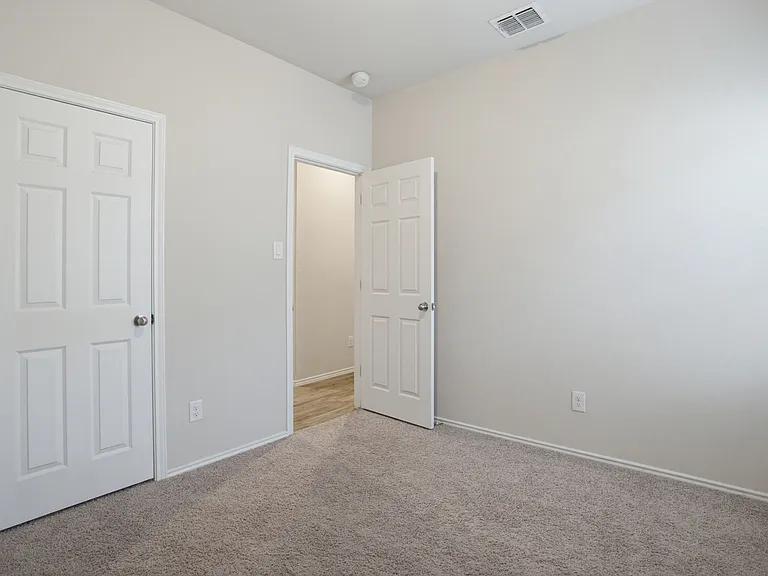 7416 Elm Trail Dr — Photo 15