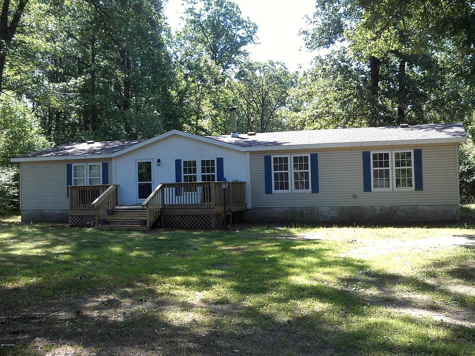 1st image of 6241 W 124th St