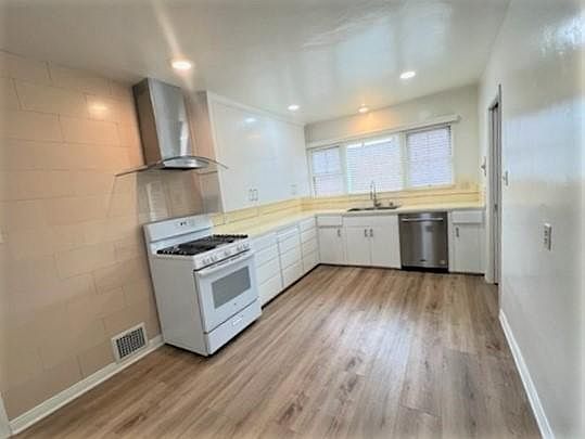 Spacious Kitchen