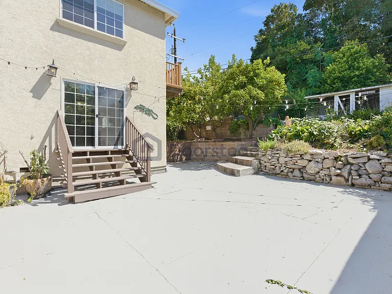 1429 Magazine St — Photo 34
