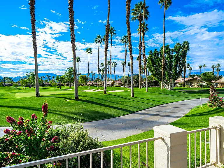321 Bouquet Canyon Dr — Photo 33
