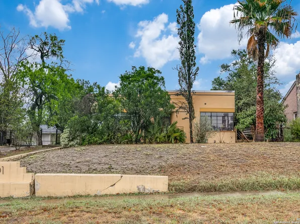 2201 W Mulberry, San Antonio, TX 78201
