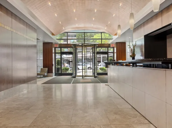 215 East 96th Street image 18 of 20