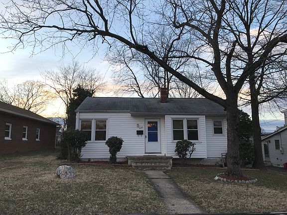 2nd image of 455 Woodford St