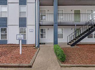 1010 Sugar Ln #610, Palestine, TX 75801