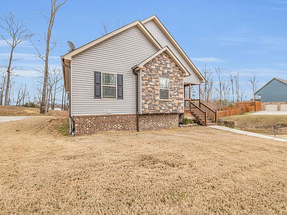 3rd image of 127 Briar Meadow Trl SE