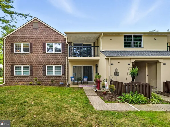 31 Old Forge Xing, Devon, PA 19333