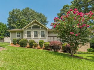 6185 S Summers Cir, Douglasville, GA 30135