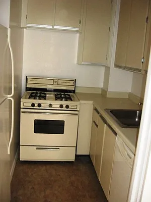 Rented by Realty Operations Group | media 4