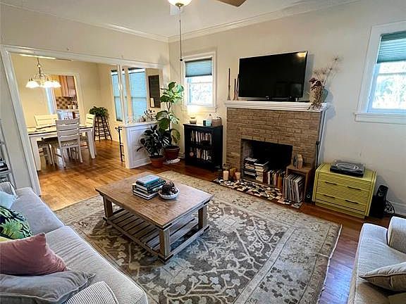 2nd image of 4618 Shoalwood Ave