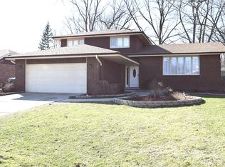13050 S Cypress Ln, Palos Heights, IL