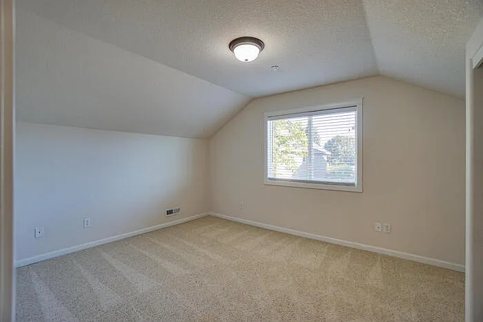 5109 NE 48th Cir — Photo 35