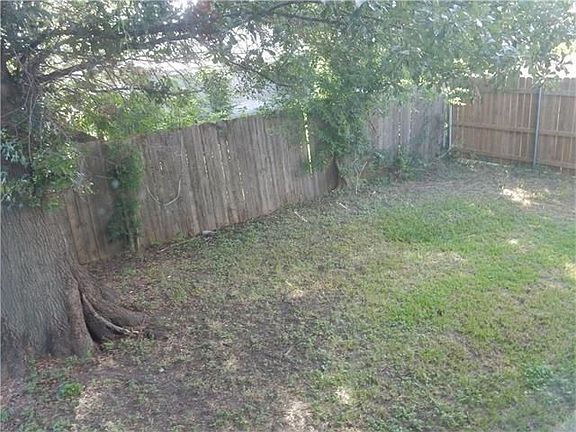 3rd image of 5043 Debore Cir