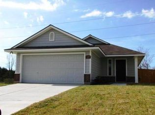 1130 Cottage Grove Cir, Bryan, TX 77801